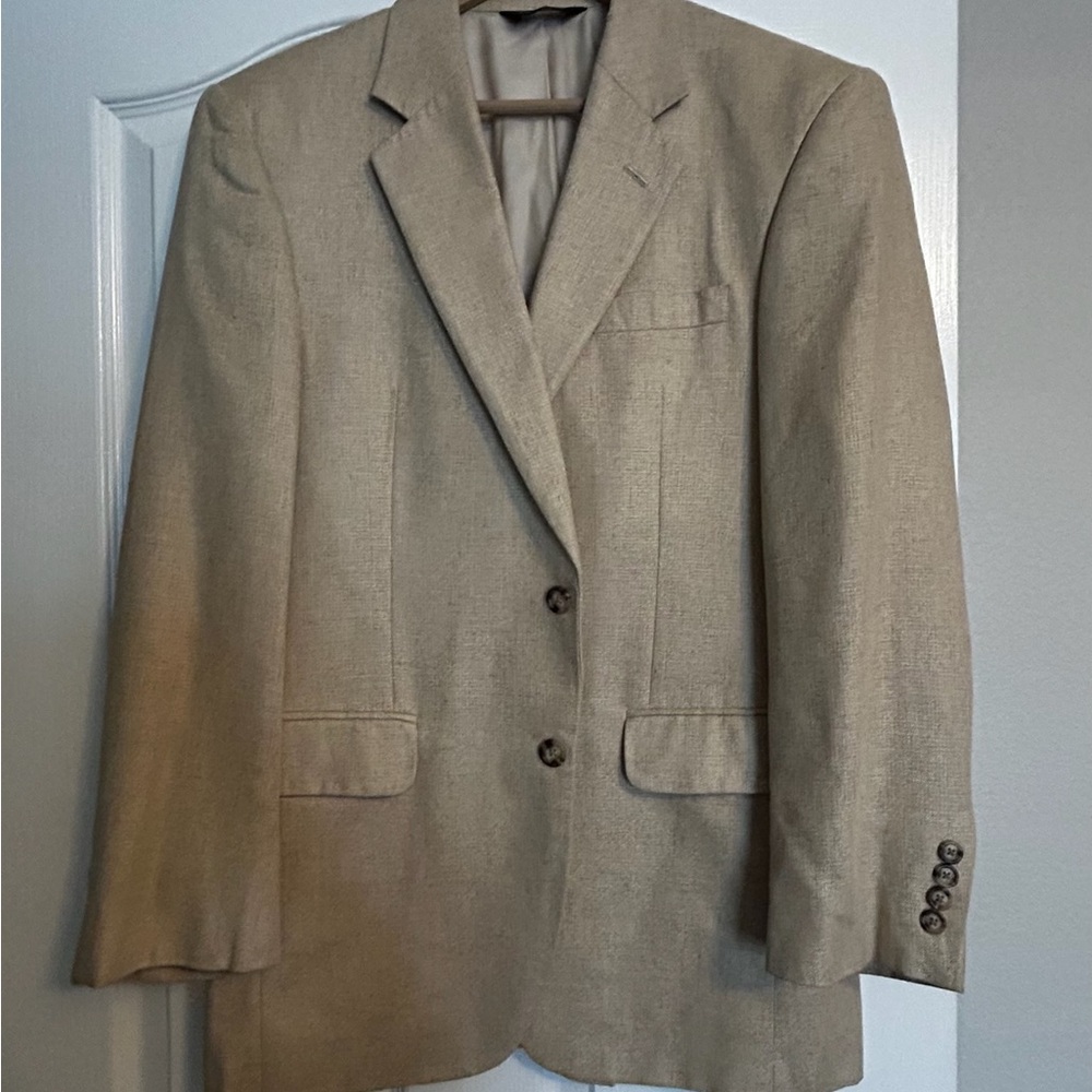 Jos. A. Bank 38R 100% Silk Blazer Beige Tan Sport Coat Two Button
